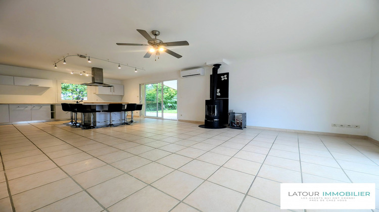 Ma-Cabane - Vente Maison Saint-Didier-de-la-Tour, 101 m²