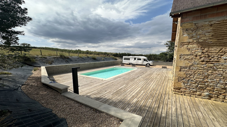 Ma-Cabane - Vente Maison Saint-Didier-en-Brionnais, 230 m²