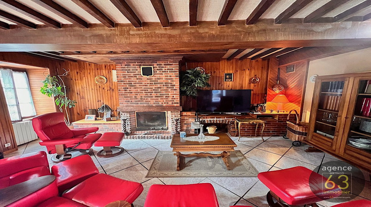 Ma-Cabane - Vente Maison Saint-Dier-d'Auvergne, 170 m²