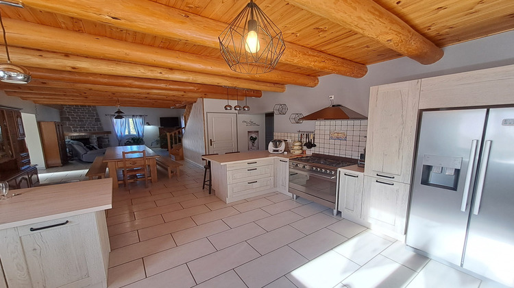 Ma-Cabane - Vente Maison Saint-Dier-d'Auvergne, 145 m²