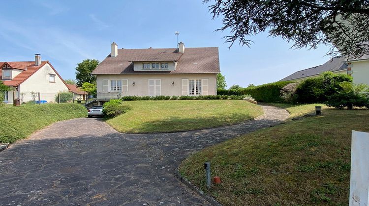 Ma-Cabane - Vente Maison SAINT-DOULCHARD, 185 m²