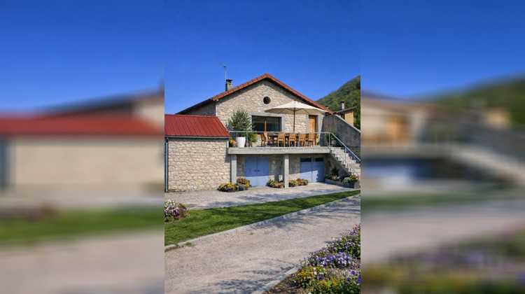 Ma-Cabane - Vente Maison SAINT EGREVE, 110 m²