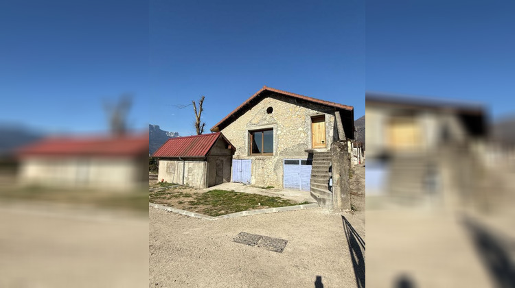 Ma-Cabane - Vente Maison SAINT EGREVE, 110 m²