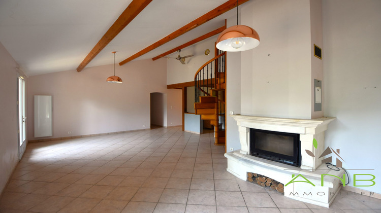 Ma-Cabane - Vente Maison Saint-Estèphe, 227 m²