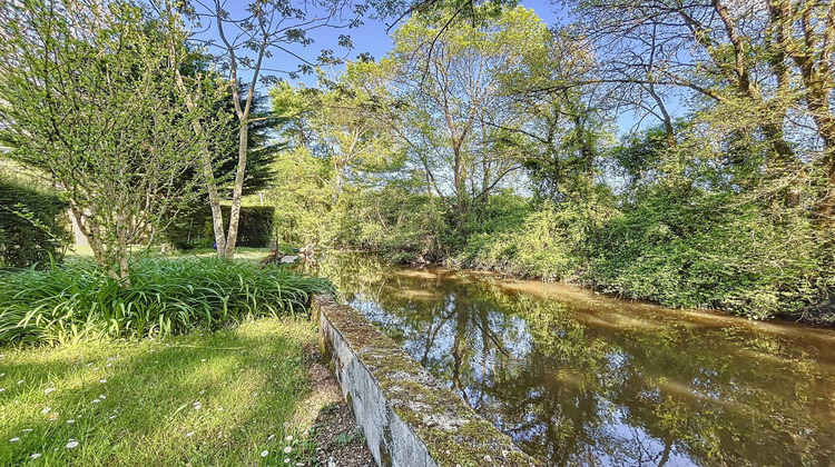 Ma-Cabane - Vente Maison Saint-Etienne-de-Chigny, 203 m²