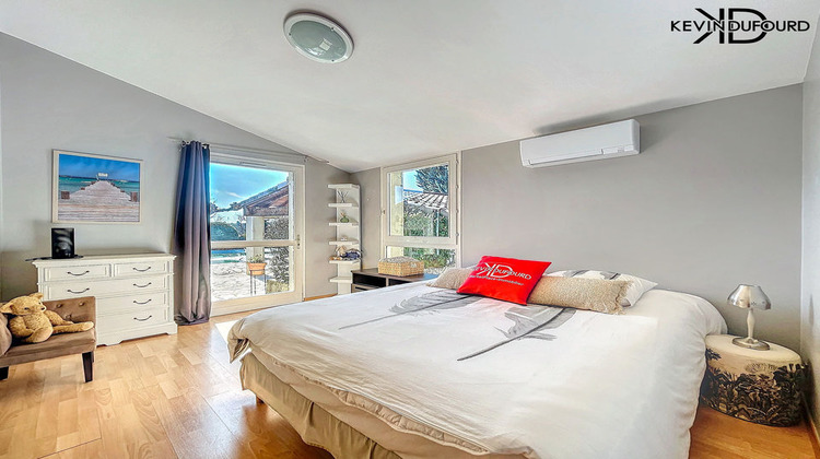 Ma-Cabane - Vente Maison SAINT ETIENNE DE FONTBELLON, 285 m²