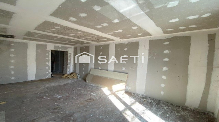 Ma-Cabane - Vente Maison Saint-Etienne-de-Mer-Morte, 160 m²