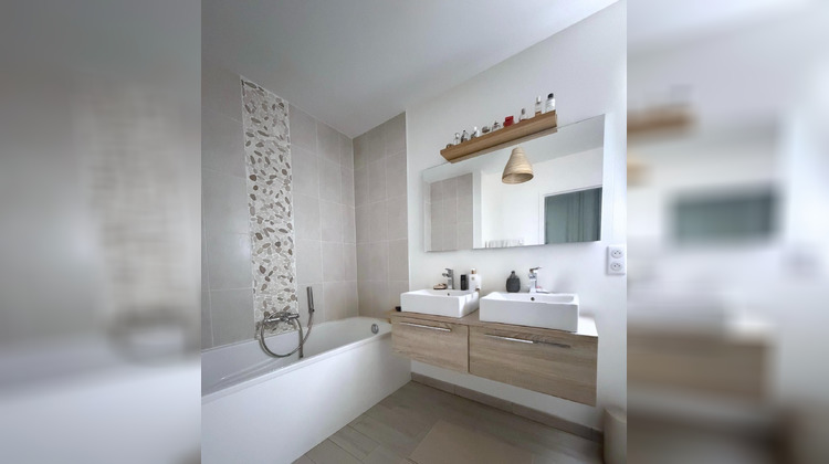 Ma-Cabane - Vente Maison Saint-Etienne-de-Montluc, 118 m²