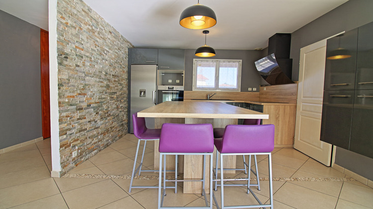Ma-Cabane - Vente Maison SAINT-ETIENNE-DE-SAINT-GEOIRS, 120 m²