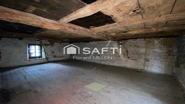 Ma-Cabane - Vente Maison Saint-Etienne-de-Saint-Geoirs, 150 m²