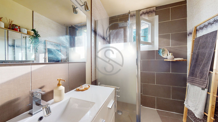 Ma-Cabane - Vente Maison SAINT-ETIENNE-DE-SAINT-GEOIRS, 156 m²