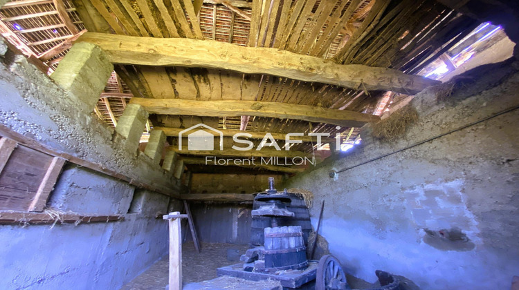 Ma-Cabane - Vente Maison Saint-Etienne-de-Saint-Geoirs, 325 m²