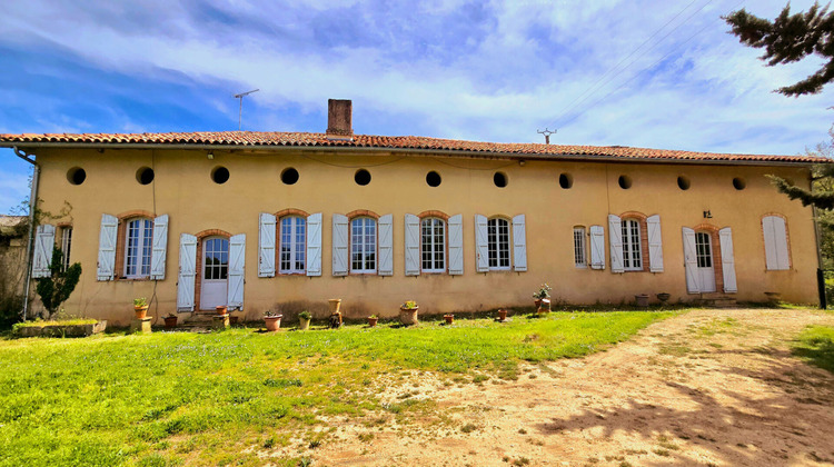 Ma-Cabane - Vente Maison SAINT-ETIENNE-DE-TULMONT, 300 m²