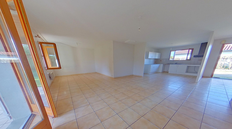 Ma-Cabane - Vente Maison SAINT-ETIENNE-DE-TULMONT, 85 m²