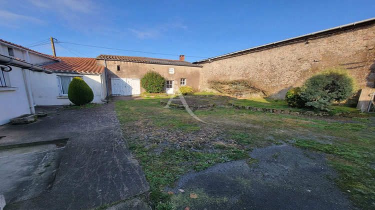 Ma-Cabane - Vente Maison SAINT-ETIENNE-DU-BOIS, 78 m²