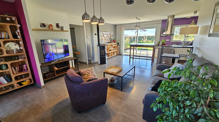 Ma-Cabane - Vente Maison SAINT-ETIENNE-DU-BOIS, 79 m²