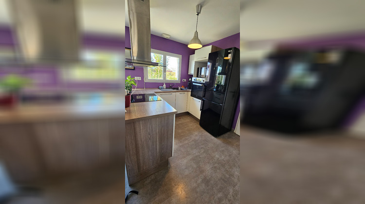 Ma-Cabane - Vente Maison SAINT-ETIENNE-DU-BOIS, 79 m²