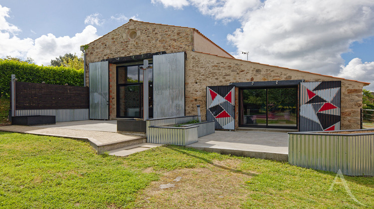 Ma-Cabane - Vente Maison SAINT-ETIENNE-DU-BOIS, 160 m²