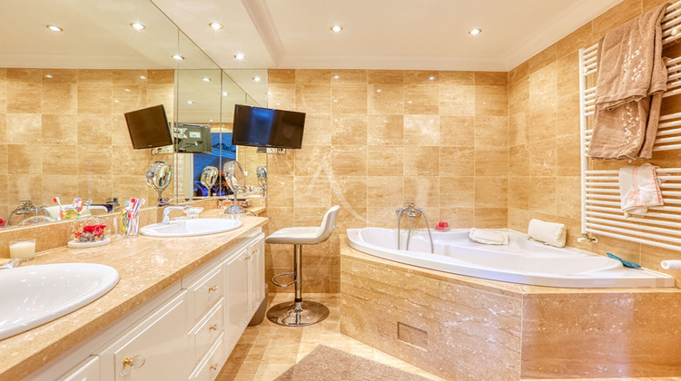 Ma-Cabane - Vente Maison SAINT-ETIENNE-DU-ROUVRAY, 300 m²