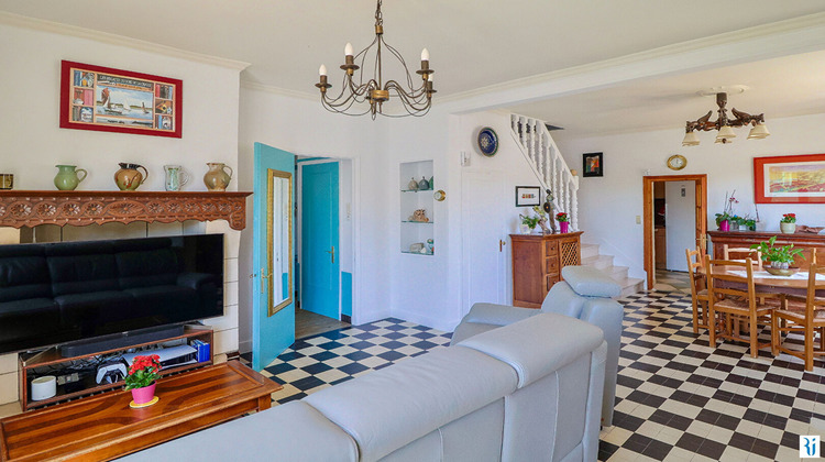 Ma-Cabane - Vente Maison SAINT-ETIENNE-DU-ROUVRAY, 227 m²