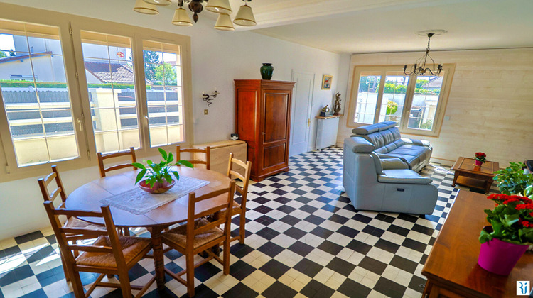 Ma-Cabane - Vente Maison SAINT-ETIENNE-DU-ROUVRAY, 227 m²