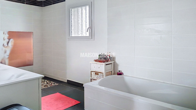 Ma-Cabane - Vente Maison SAINT-ETIENNE-EN-COGLES, 105 m²