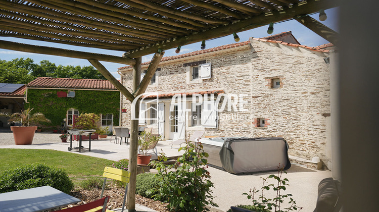 Ma-Cabane - Vente Maison SAINT-FLORENT-DES-BOIS, 129 m²