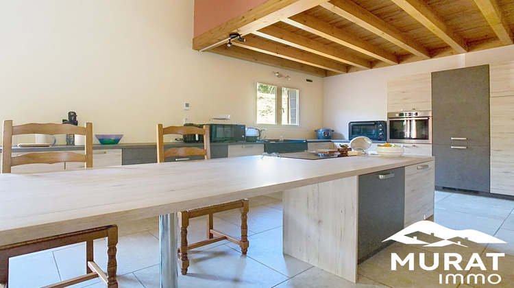 Ma-Cabane - Vente Maison Saint-Floret, 117 m²