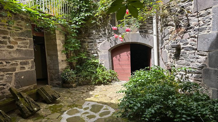 Ma-Cabane - Vente Maison SAINT-FLOUR, 400 m²