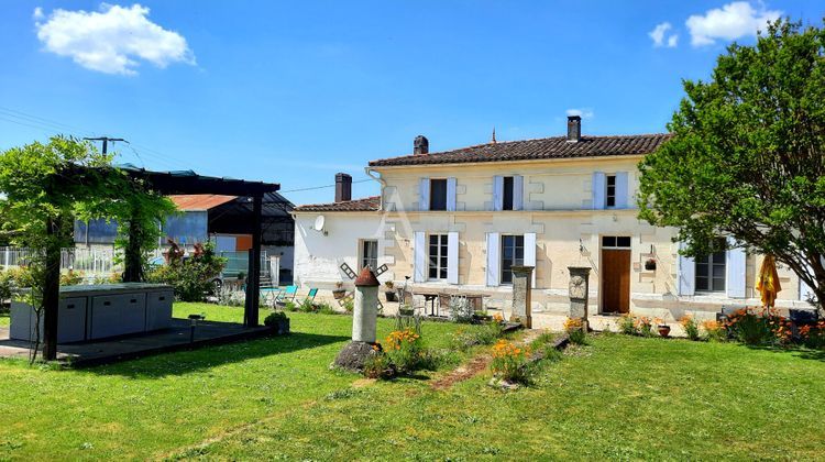 Ma-Cabane - Vente Maison SAINT-FORT-SUR-GIRONDE, 297 m²