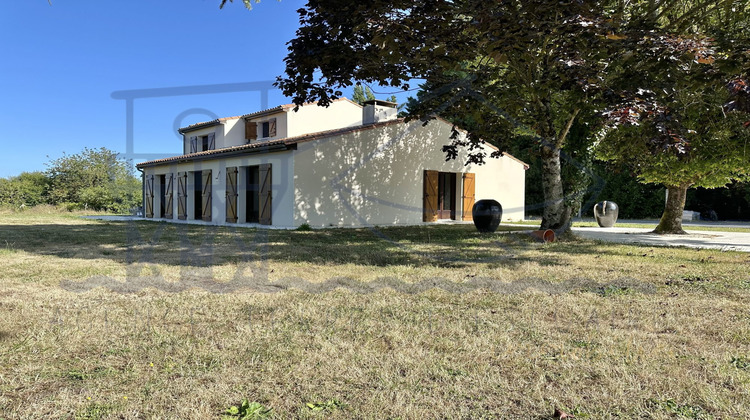 Ma-Cabane - Vente Maison Saint-Fort-sur-Gironde, 150 m²