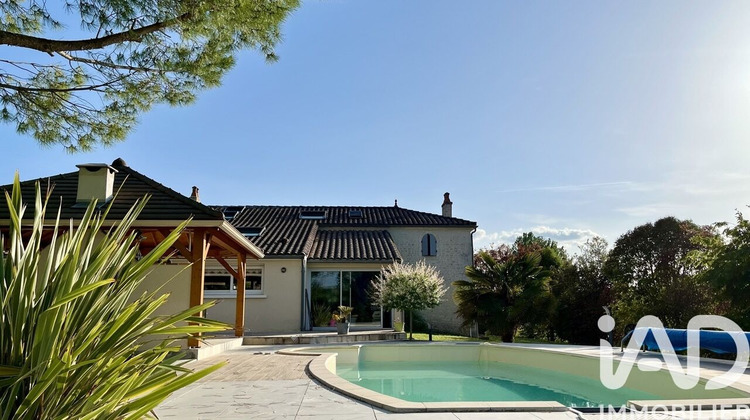 Ma-Cabane - Vente Maison Saint-Fort-sur-le-Né, 263 m²