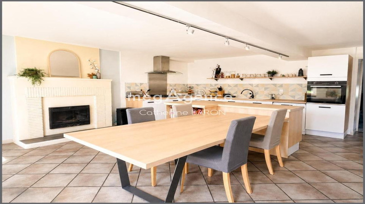 Ma-Cabane - Vente Maison SAINT FORT SUR LE NE, 255 m²