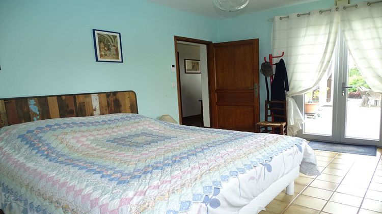 Ma-Cabane - Vente Maison SAINT-FRONT-DE-PRADOUX, 220 m²