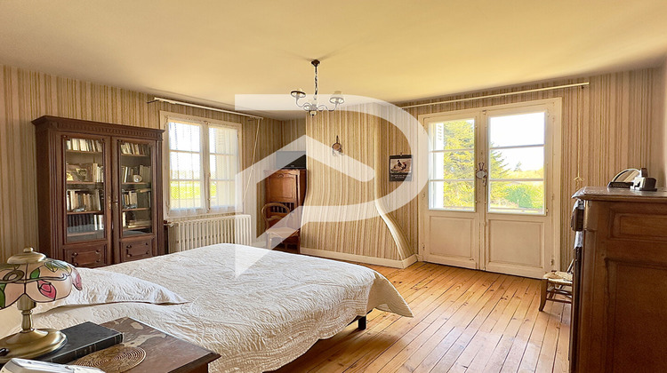 Ma-Cabane - Vente Maison SAINT-FRONT-DE-PRADOUX, 283 m²