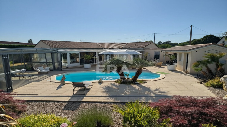 Ma-Cabane - Vente Maison SAINT-FRONT-DE-PRADOUX, 196 m²