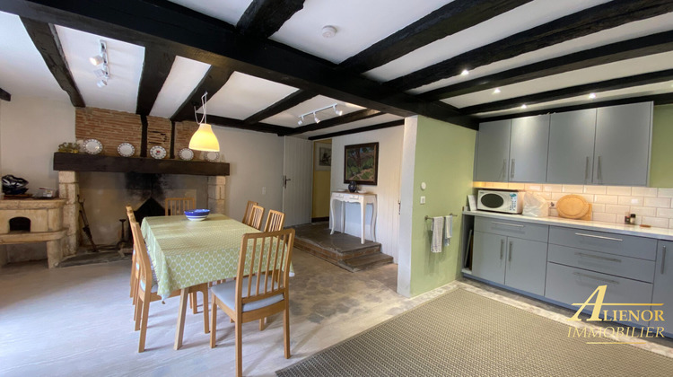 Ma-Cabane - Vente Maison SAINT-FRONT-LA-RIVIERE, 155 m²