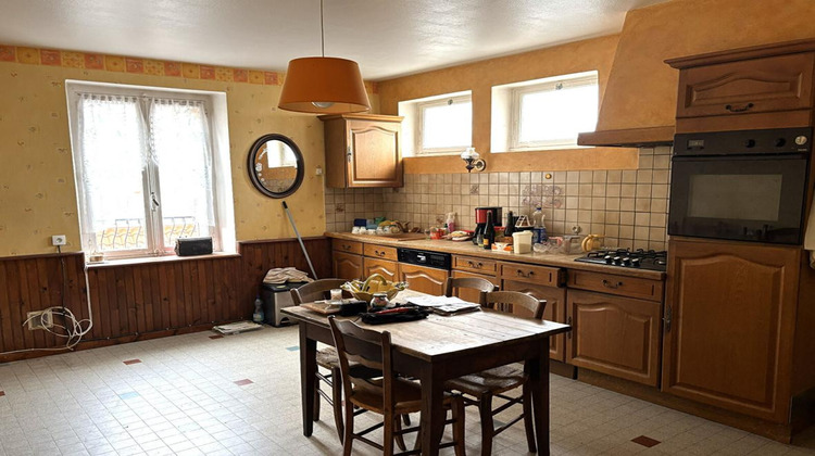 Ma-Cabane - Vente Maison SAINT GALMIER, 465 m²