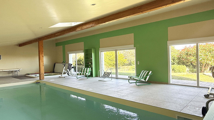 Ma-Cabane - Vente Maison SAINT-GENES-CHAMPANELLE, 405 m²