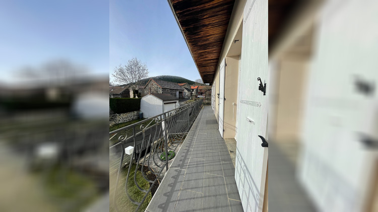 Ma-Cabane - Vente Maison Saint-Genès-Champanelle, 159 m²