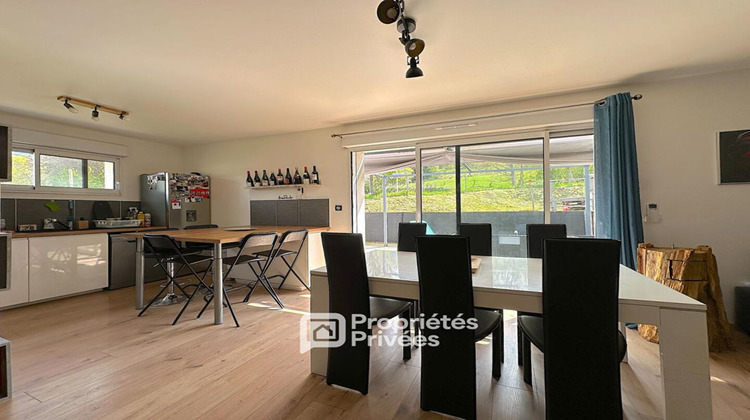 Ma-Cabane - Vente Maison SAINT GENES CHAMPANELLE, 67 m²