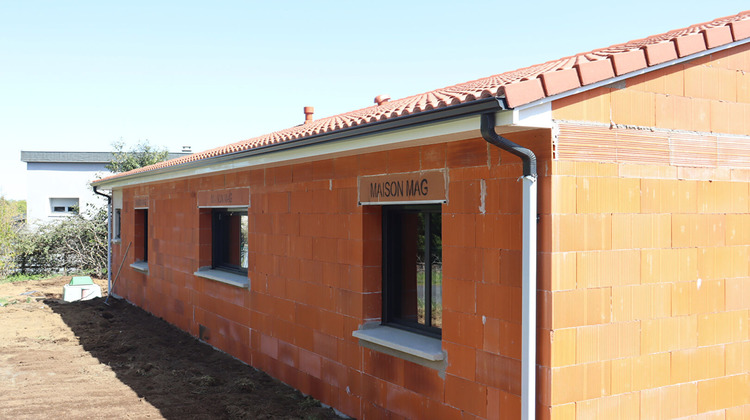Ma-Cabane - Vente Maison SAINT-GENES-CHAMPANELLE, 106 m²