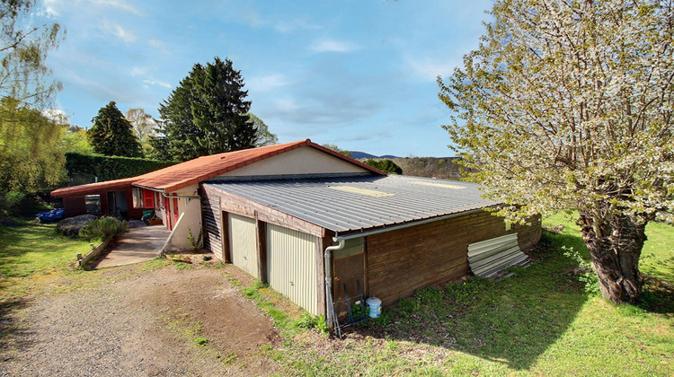 Ma-Cabane - Vente Maison SAINT-GENES-CHAMPANELLE, 146 m²