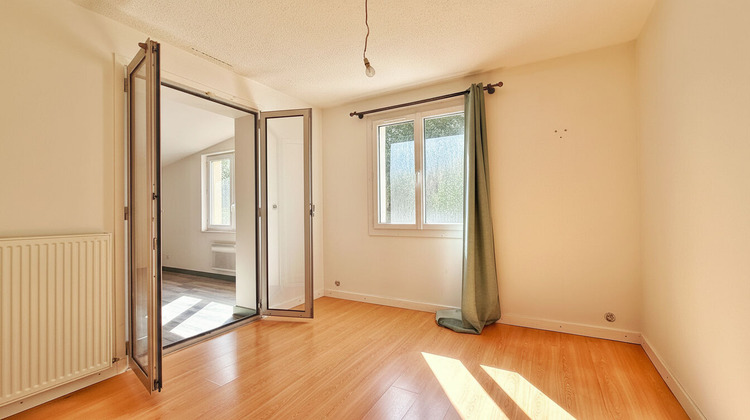 Ma-Cabane - Vente Maison SAINT-GENES-CHAMPANELLE, 146 m²