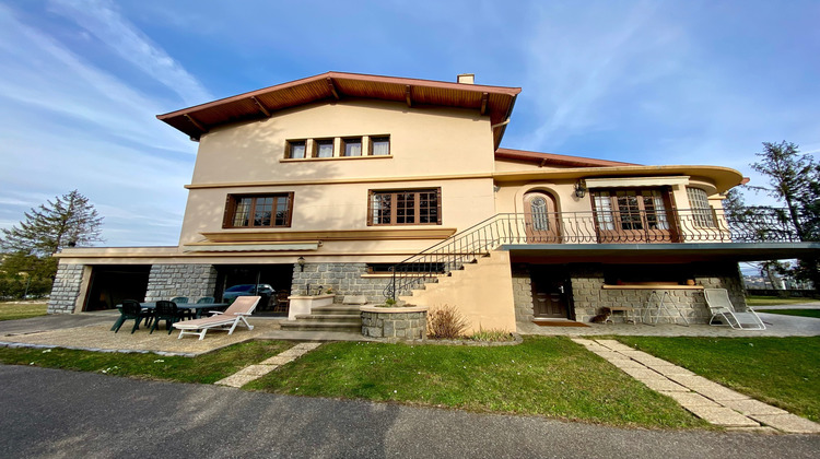 Ma-Cabane - Vente Maison Saint-Genest-Lerpt, 384 m²