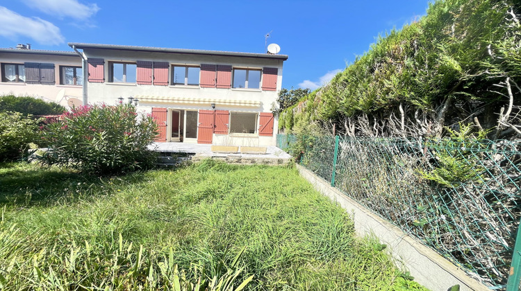 Ma-Cabane - Vente Maison Saint-Genest-Lerpt, 103 m²