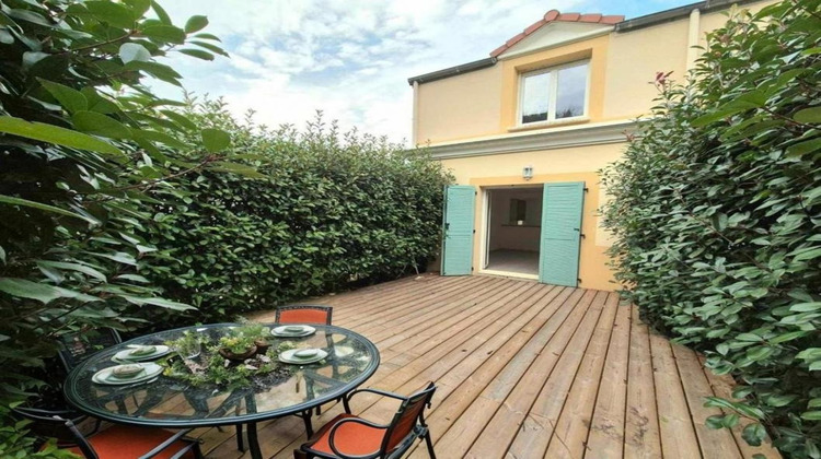 Ma-Cabane - Vente Maison SAINT GENEST LERPT, 70 m²