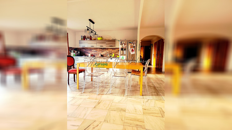 Ma-Cabane - Vente Maison Saint-Genest-Lerpt, 280 m²