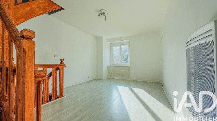 Ma-Cabane - Vente Maison Saint-Genest-Lerpt, 84 m²