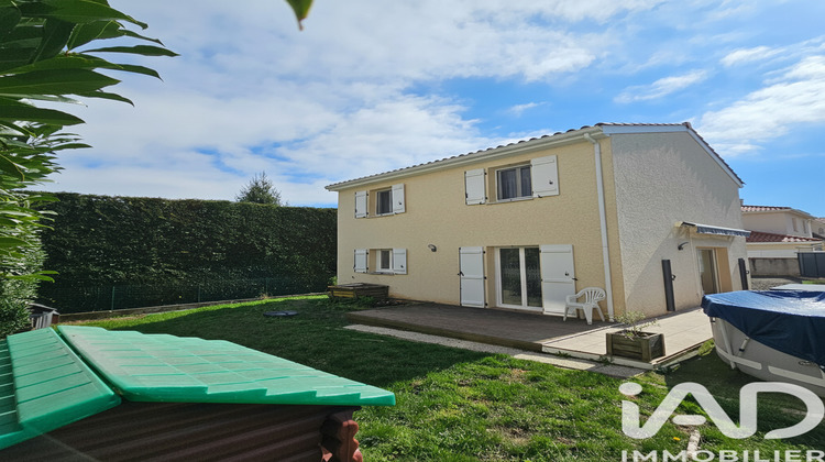 Ma-Cabane - Vente Maison Saint-Genest-Lerpt, 103 m²